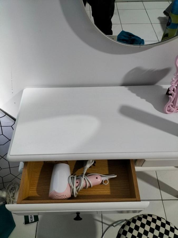 Hani Homestay Wifi Netflix Secure Parking Klia Usim Inti Aeon Mall Nilai Eksteriør billede