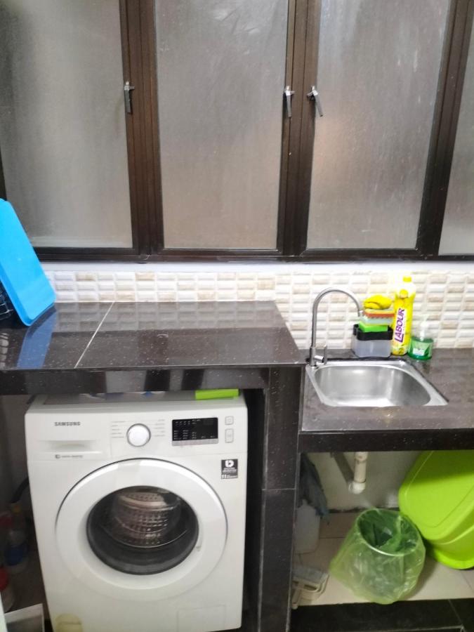 Hani Homestay Wifi Netflix Secure Parking Klia Usim Inti Aeon Mall Nilai Eksteriør billede