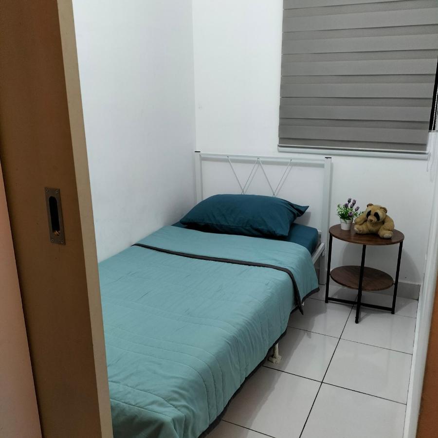 Hani Homestay Wifi Netflix Secure Parking Klia Usim Inti Aeon Mall Nilai Eksteriør billede